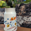 Boeket Art in Bloom + Heinen Delftsblauw Melkbusvaas Wildbloemen